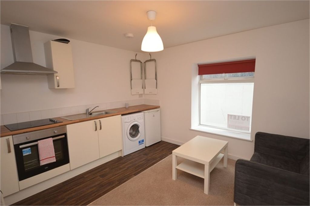 Property photo 2 of 7