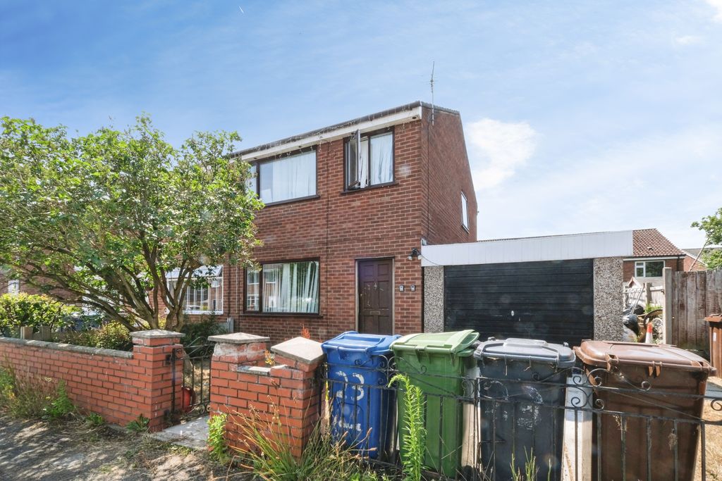 Property photo 2 of 13