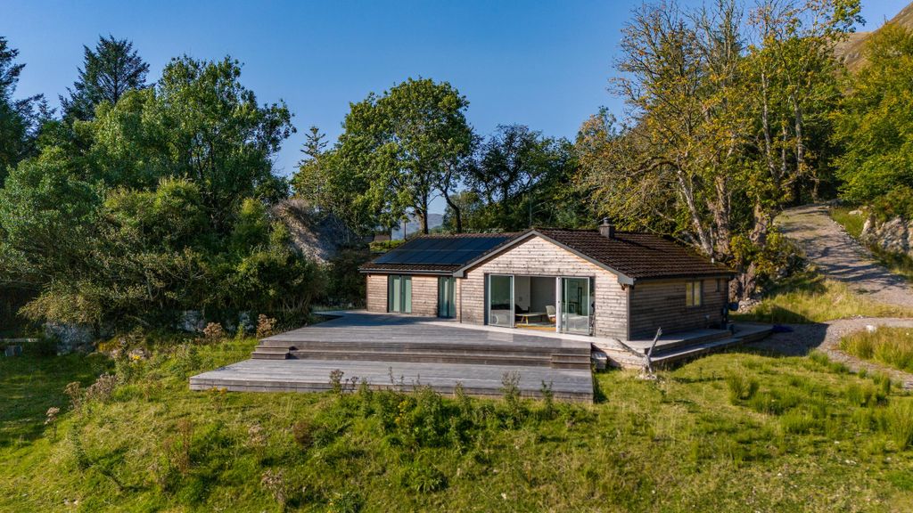 Property photo 2 of 21 Image