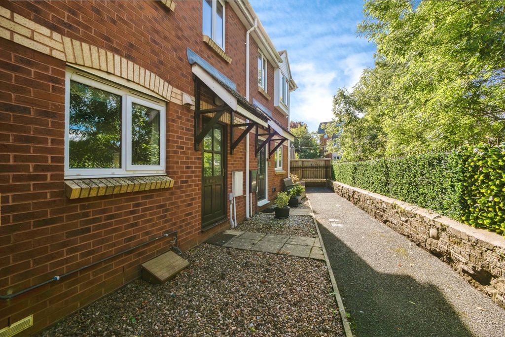 Property photo 2 of 12 Photo