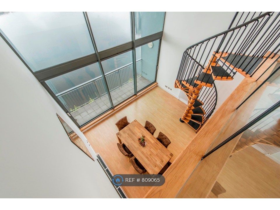 Property photo 1 of 15 1,300Sqft Across Two Floor
