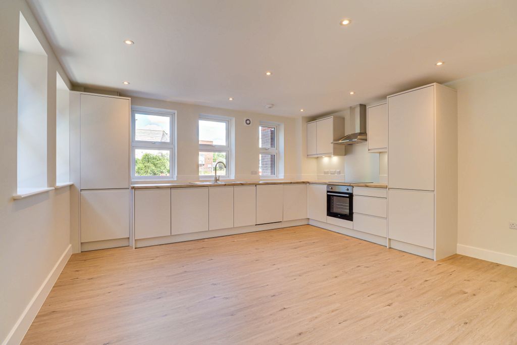 Property photo 3 of 13 Kitchen/Lounge/Diner