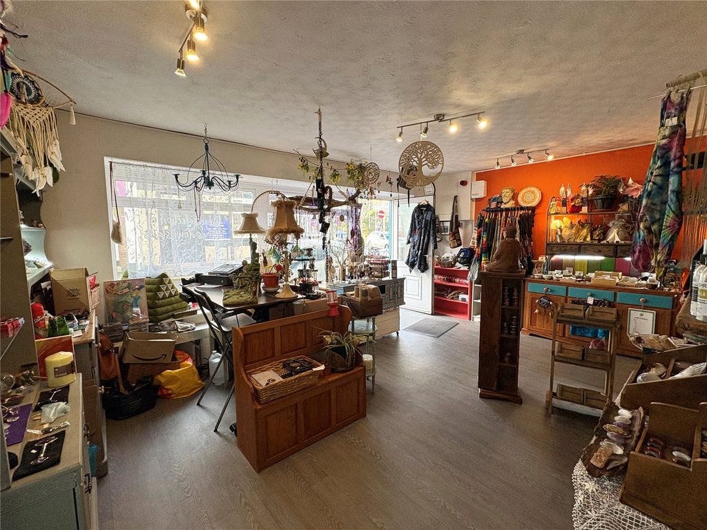 Property photo 3 of 8 Picture No. 05