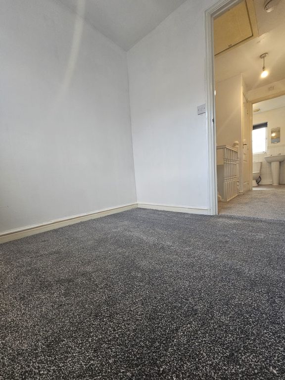 Property photo 2 of 3