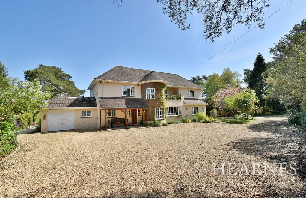 Property photo 1 of 43