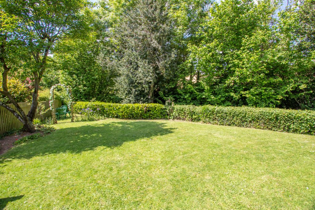 Property photo 3 of 19
