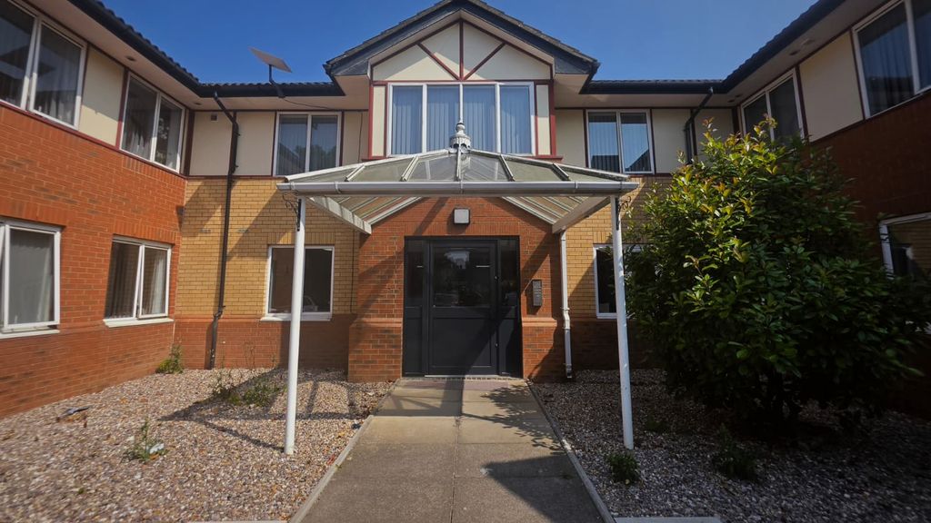 Property photo 3 of 19