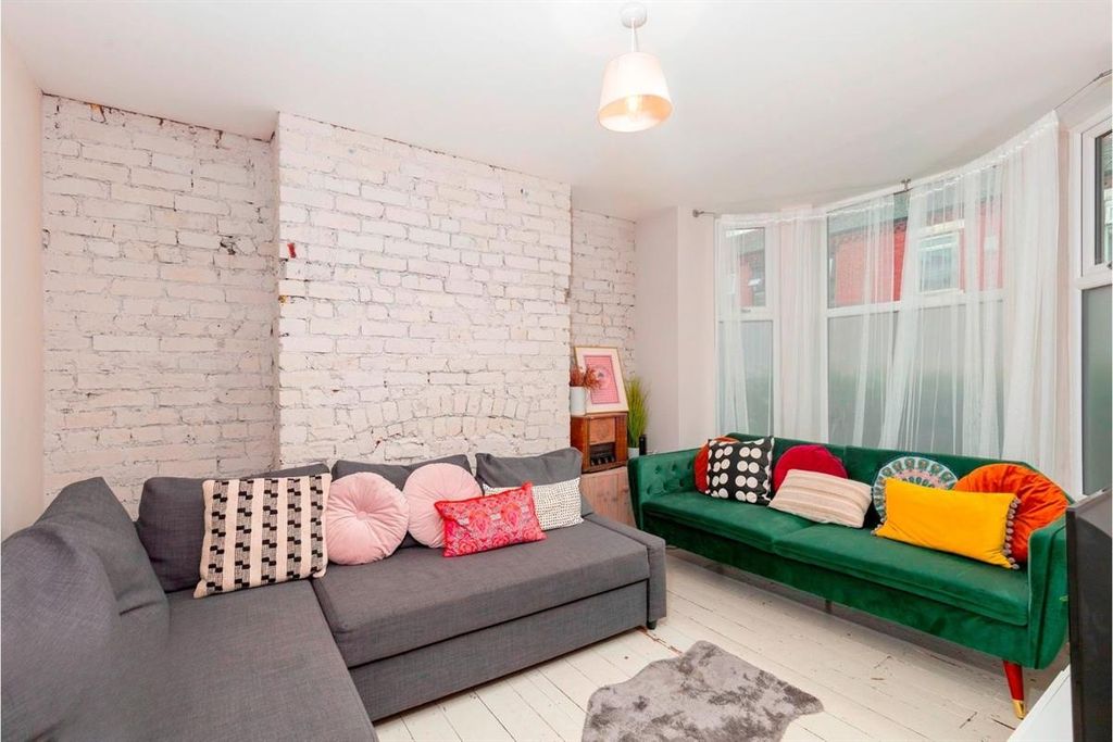 Property photo 2 of 10 Bright Living Room With Sofas And Exposed Brick...