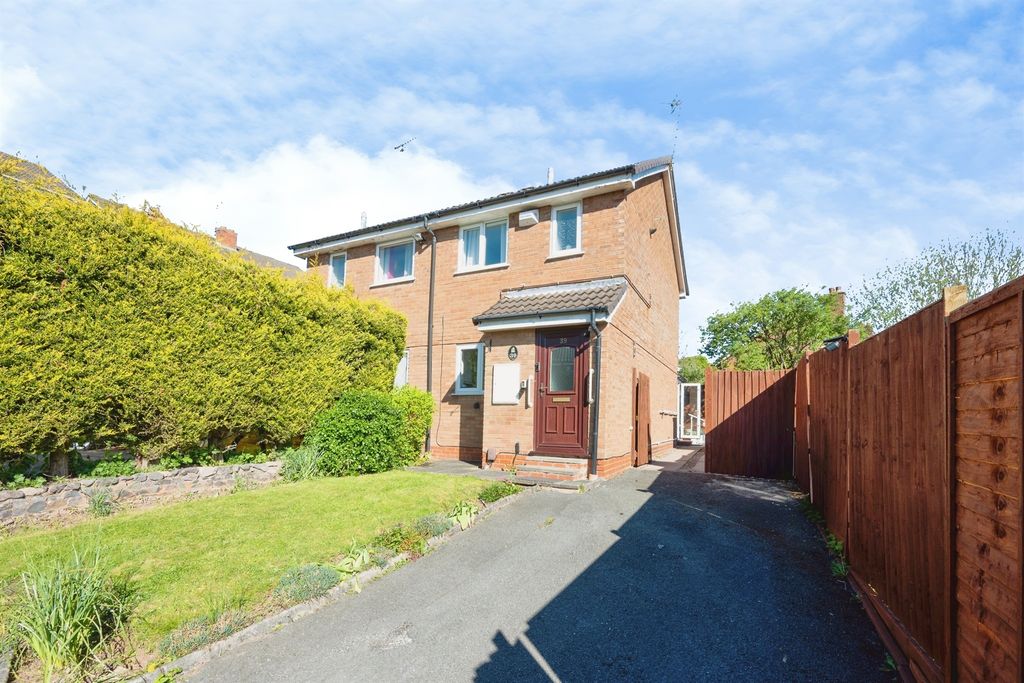 Property photo 2 of 20