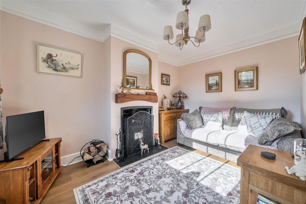 Property photo 2 of 14 Living Room