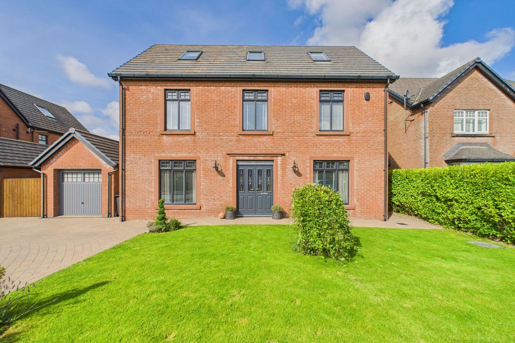Property photo 2 of 54