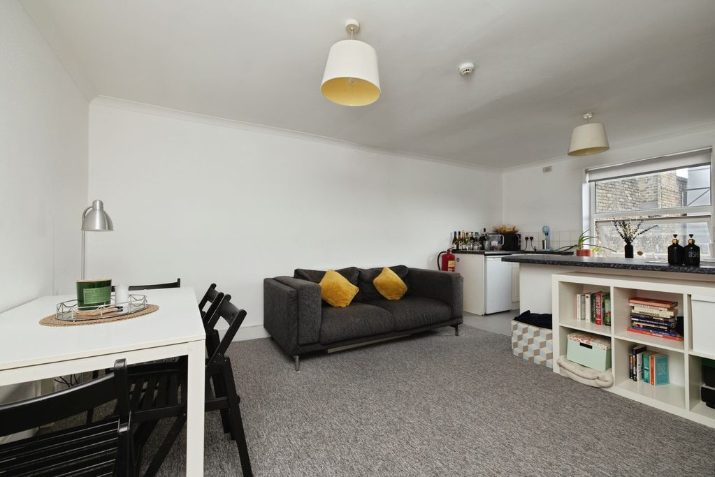 Property photo 3 of 13 Photo 9