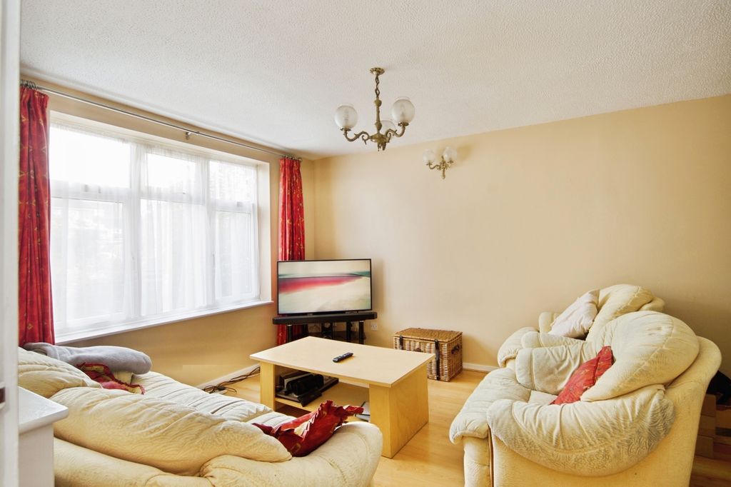 Property photo 2 of 16 Pbox-Img.Jpg