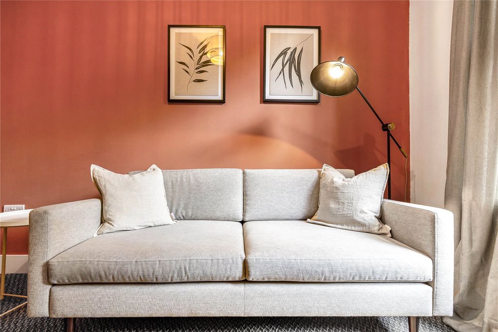 Property photo 1 of 46 Picture No. 22