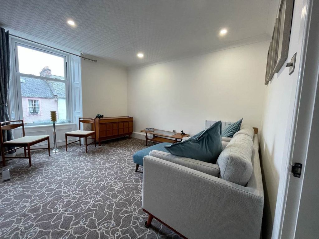 Property photo 1 of 5 Sitting Room