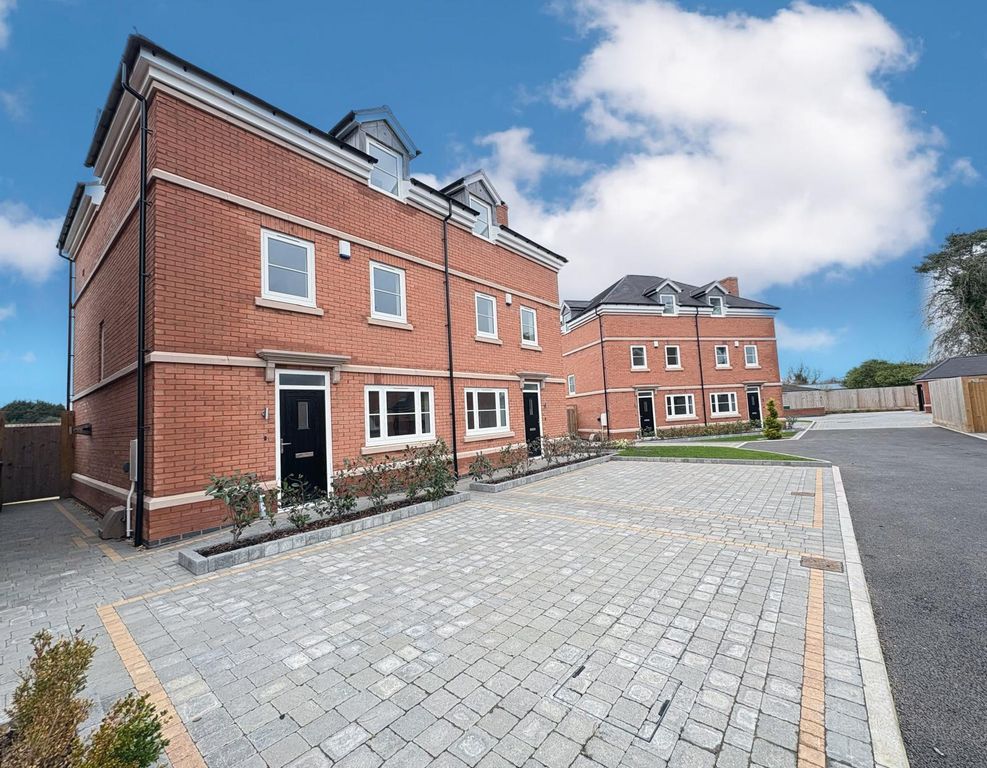 Property photo 1 of 40