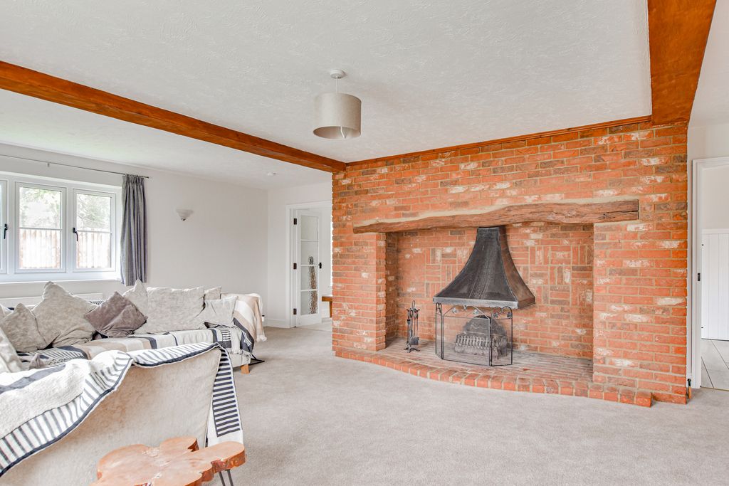 Property photo 2 of 28 Dsc_0103-Dsc_0105