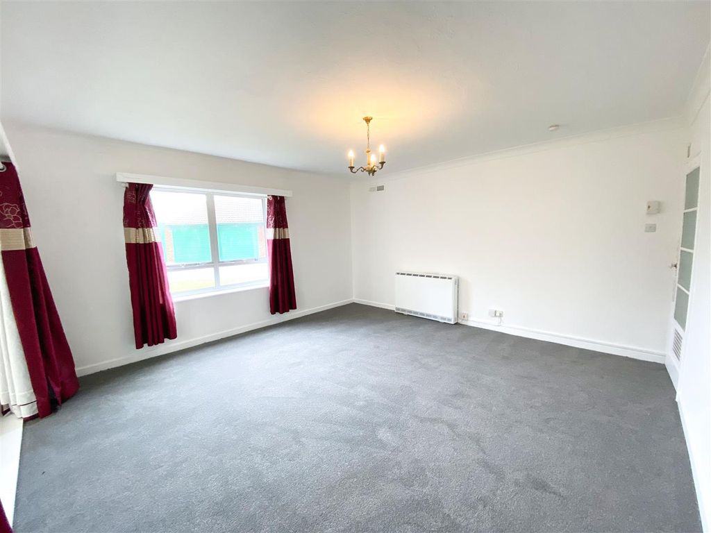 Property photo 3 of 8 Living Room