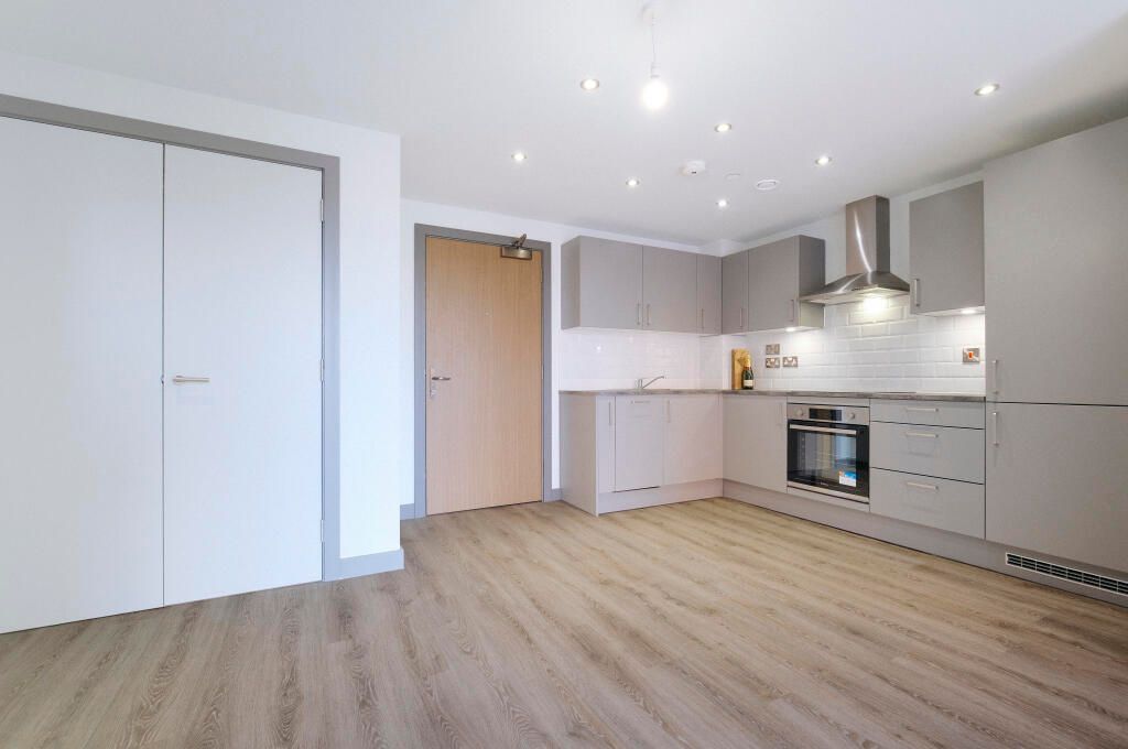 Property photo 3 of 9