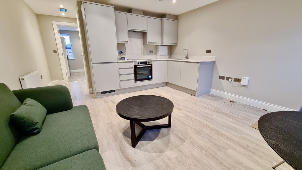 Property photo 3 of 12