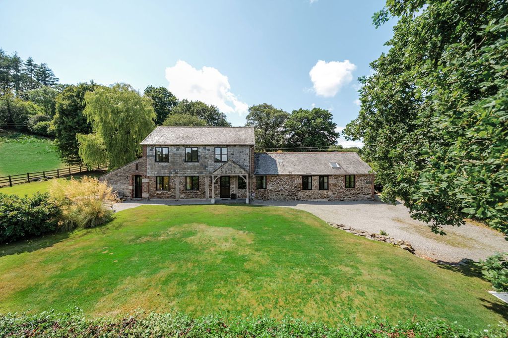 Property photo 1 of 23