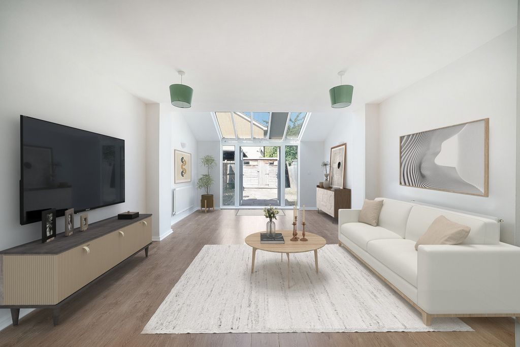 Property photo 2 of 13