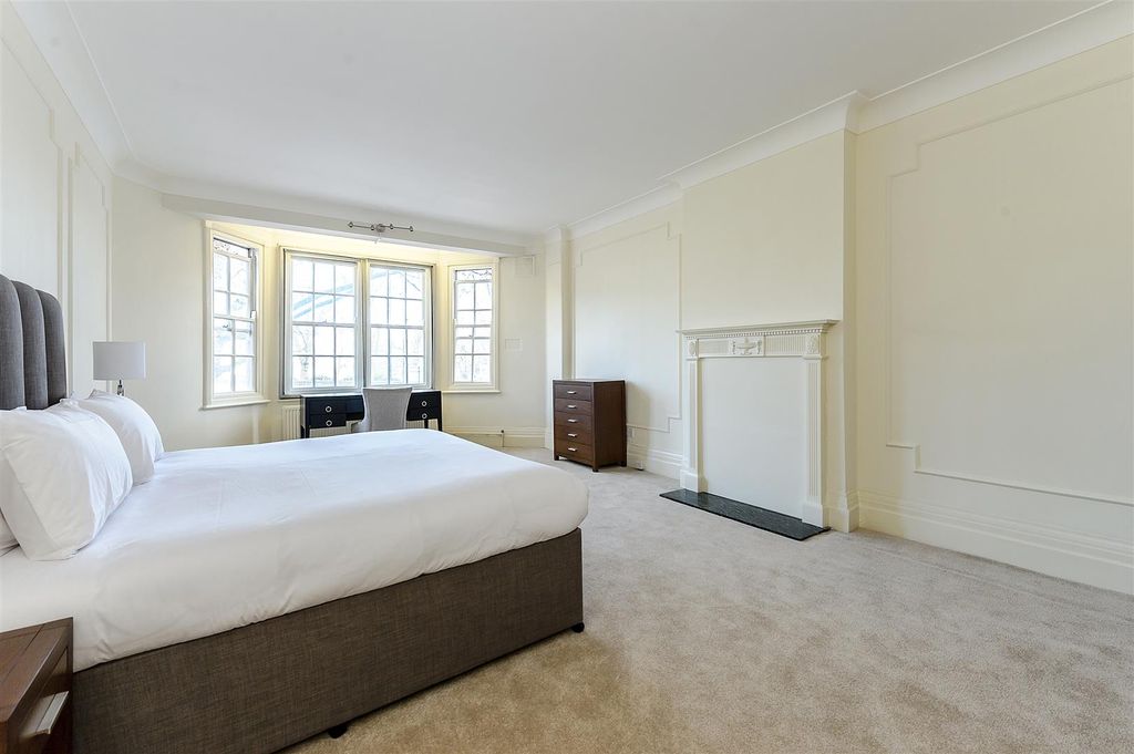 Property photo 1 of 19 Flat 14, Strathmore Court (3).Jpg