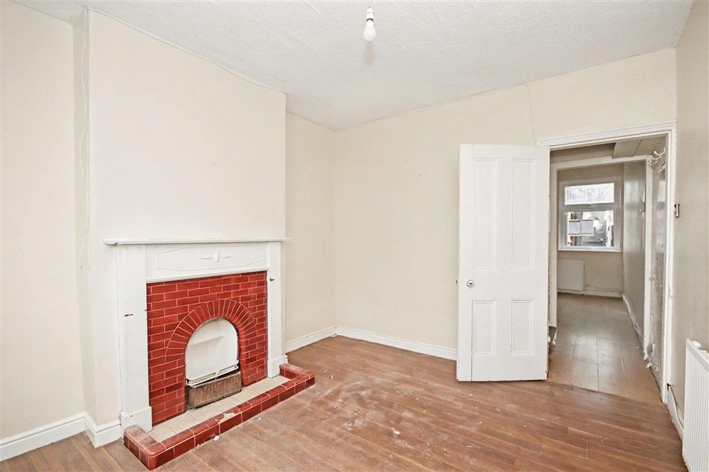 Property photo 3 of 8