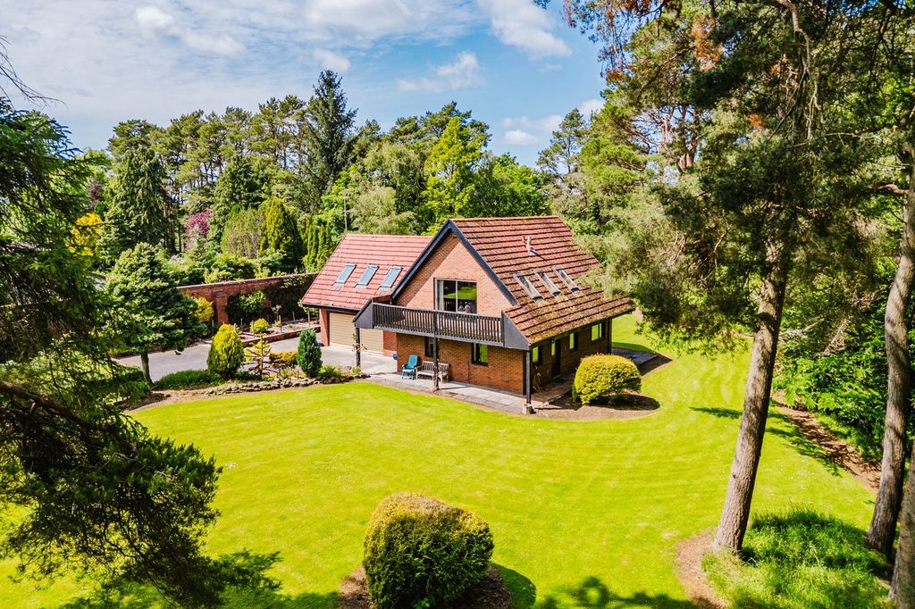 Property photo 1 of 31