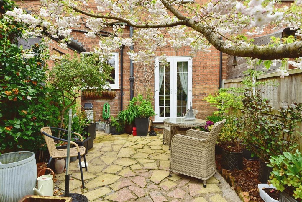 Property photo 2 of 17 Pbox-Img.Jpg