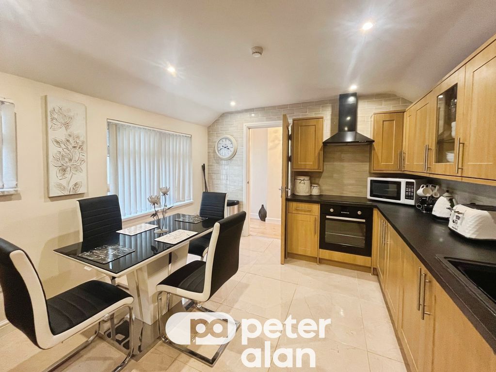 Property photo 2 of 9 Front