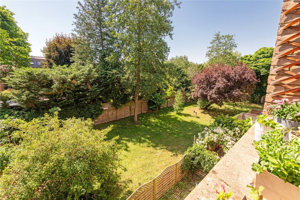 Property photo 1 of 11 Picture No. 13
