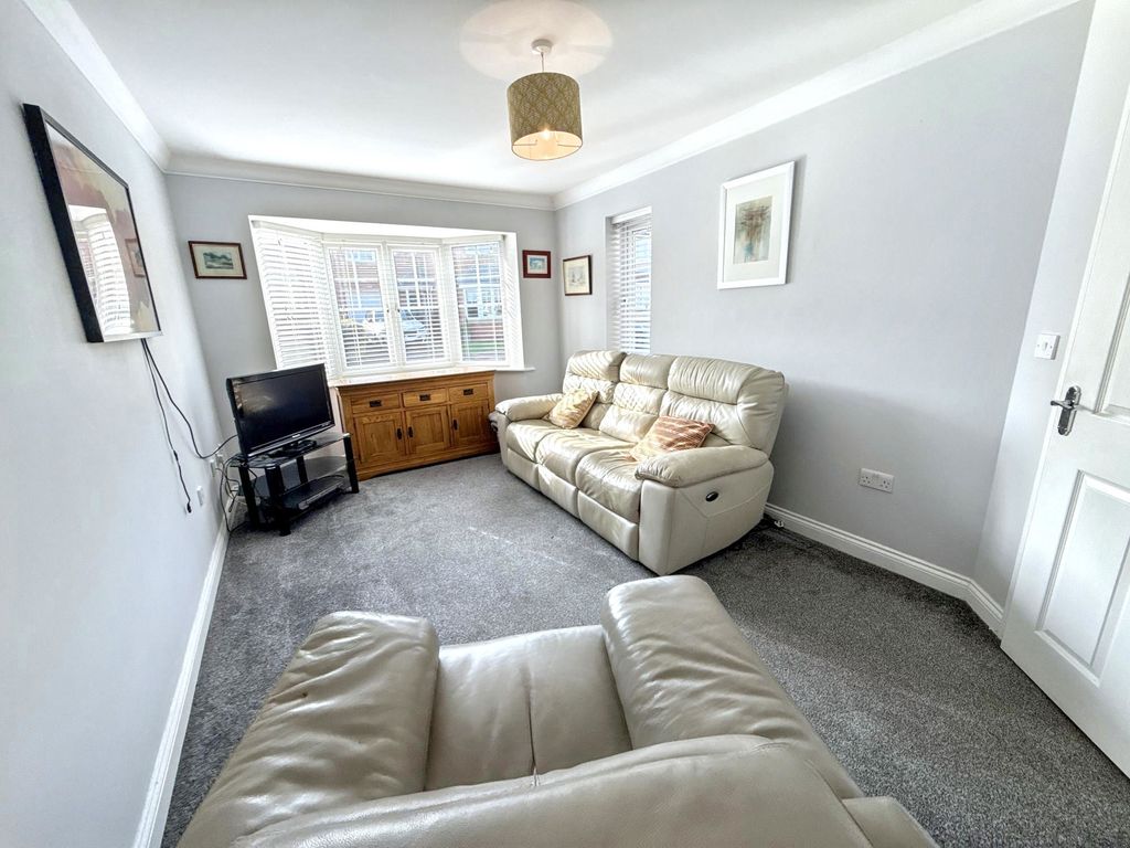 Property photo 2 of 24