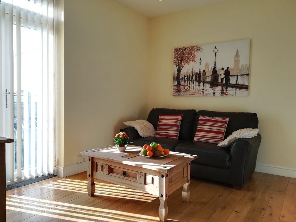 Property photo 3 of 6