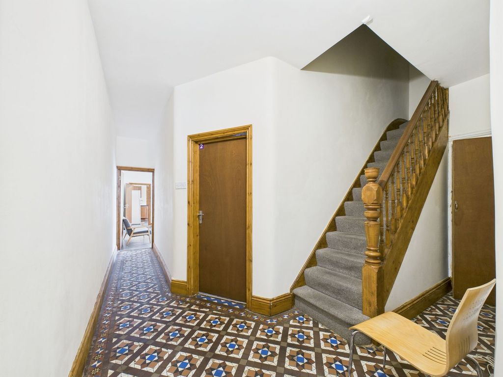Property photo 3 of 30