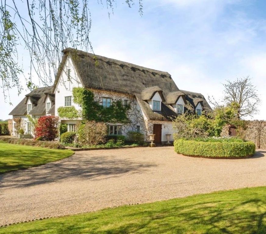 Property photo 1 of 28 Photo #1