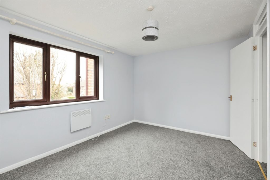 Property photo 3 of 12 Image