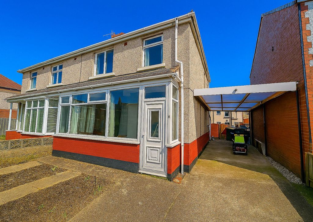 Property photo 1 of 14 Picture No. 18