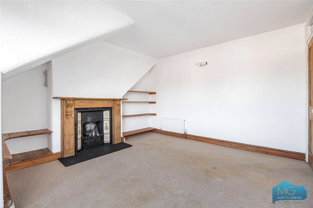 Property photo 2 of 13 Picture No. 16