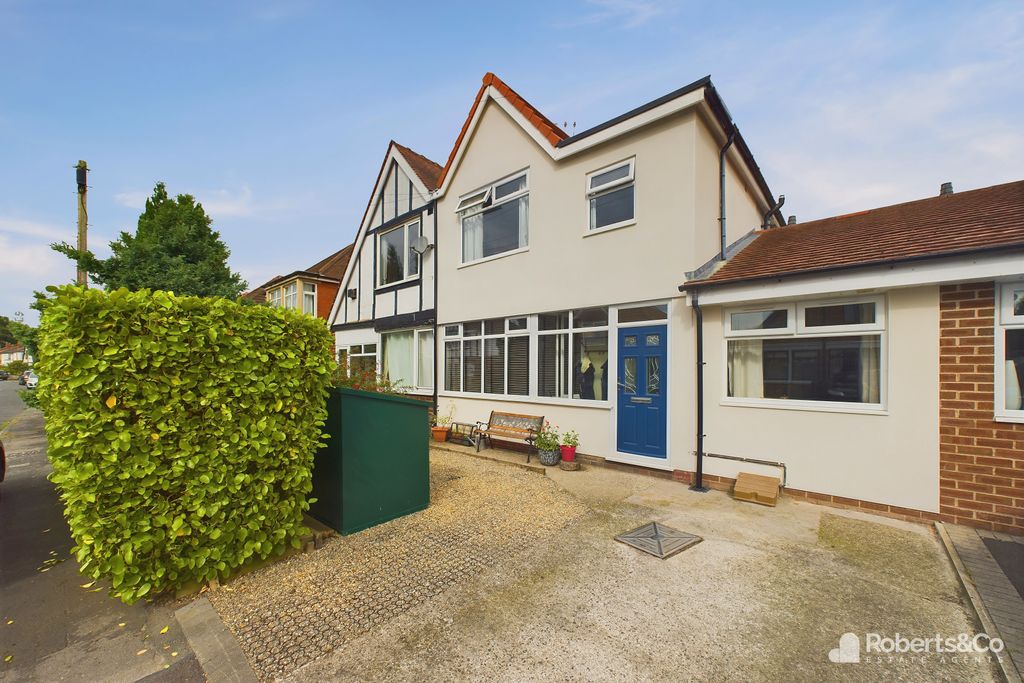 Property photo 1 of 18 Front