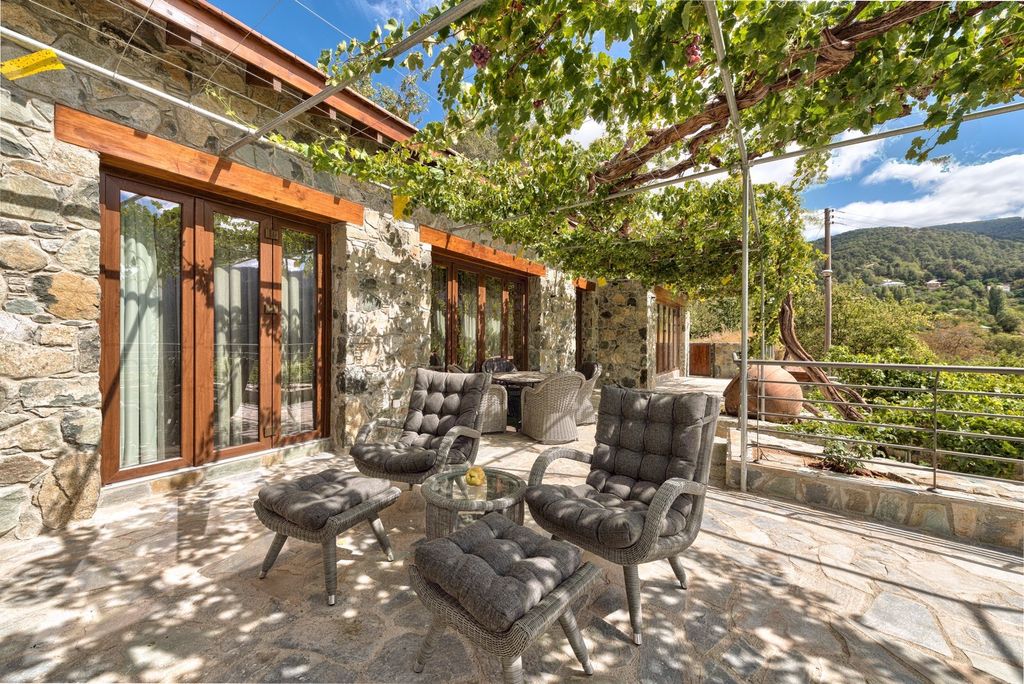 Property photo 1 of 21