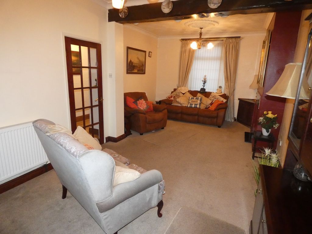 Property photo 2 of 13 Main Lounge