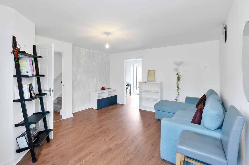 Property photo 3 of 12 Property Image 3