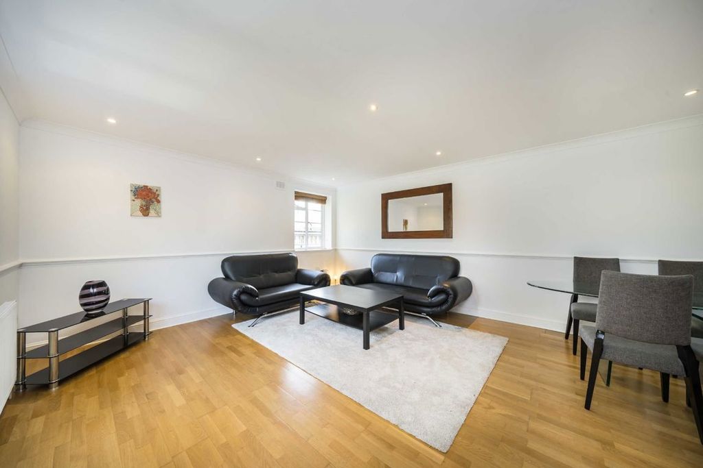 Property photo 2 of 5