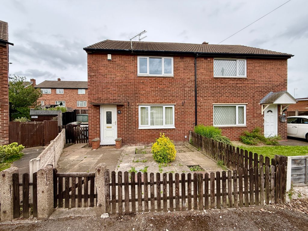 Property photo 1 of 10 External