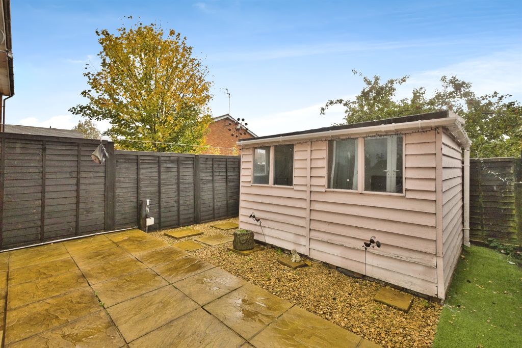 Property photo 2 of 17