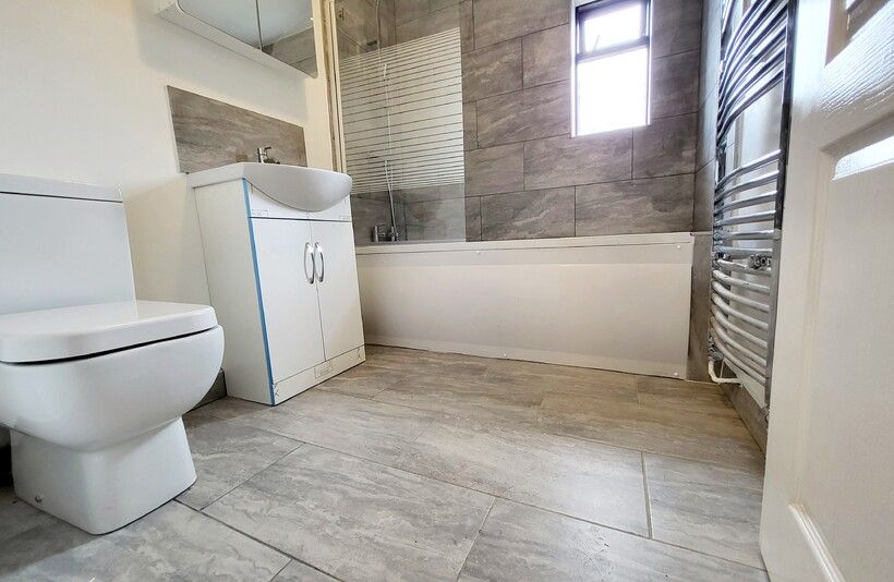 Property photo 3 of 5 269775-820x534