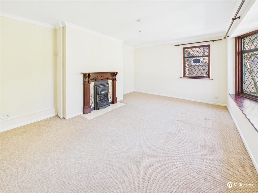 Property photo 2 of 19 Cam05092G0-Pr0019-Still004.Jpg