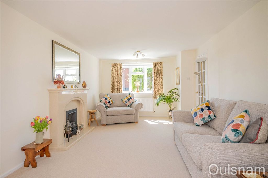 Property photo 2 of 23 Picture No. 15