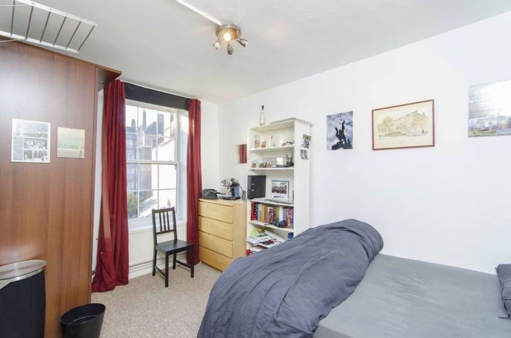 Property photo 3 of 5